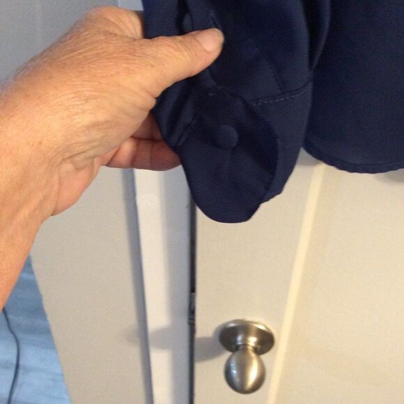 Torrid dark blue blouse plus 1X womens - Picture 2 of 3